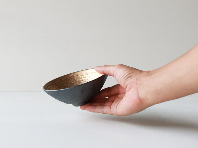 有田焼 陶悦窯 昌内金/銀塗り 飛びかんな 平鉢 | 有田焼 波佐見焼