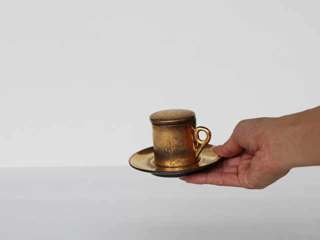 有田焼陶悦窯カラーカップゴールド