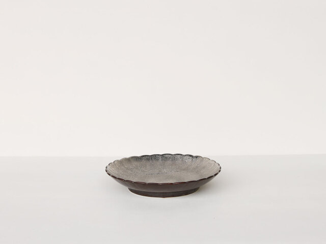 有田焼 陶悦窯 黒柚子 内 銀/銅 塗り 菊7寸皿 | 有田焼 波佐見焼