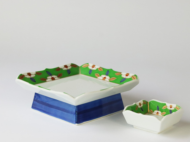 新品 有田焼 古千窯 スクエアプレート2枚 料亭 お祝い 希少品 デッドストック 新品 有田焼 古千窯 スクエアプレート 希少 デッドストック 料亭