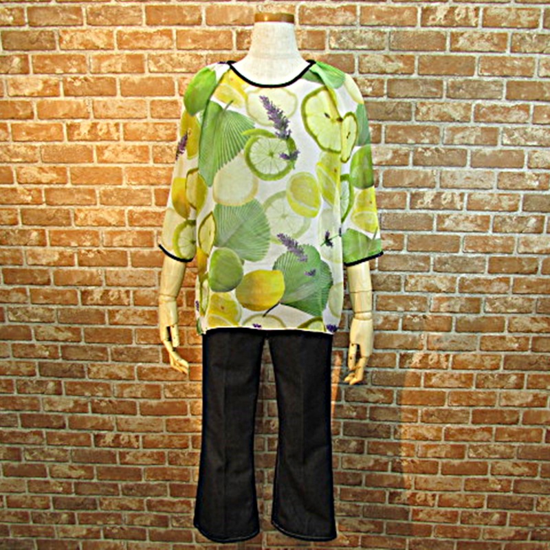 【IMPORT】インポート　イタリア製　フルーツ柄シフォンブラウス