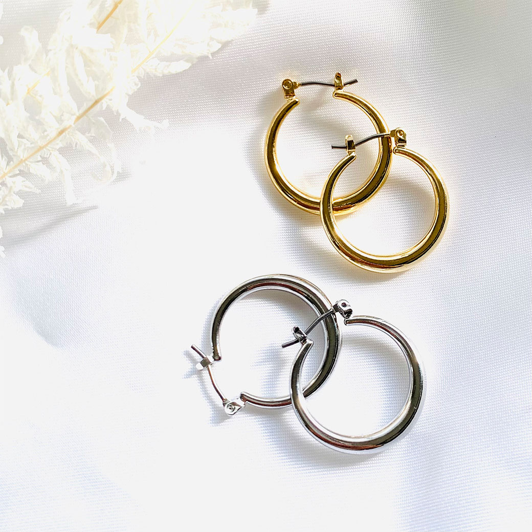 コーデを選ばない シンプル デザイン メタル が艶めく フープピアス 0766 【s】