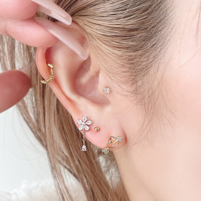 14G 16G ］リングピアスのような新デザイン。シンプルでいてお洒落さん