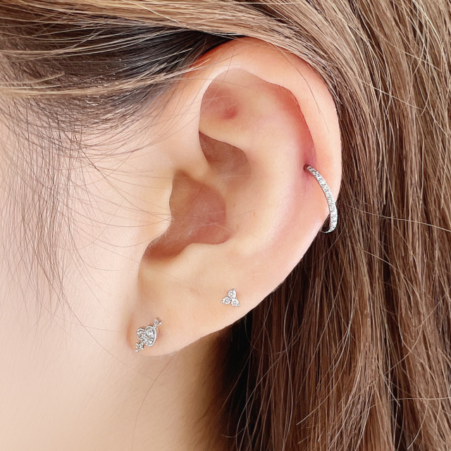 16G ］ワンタッチ で楽らく装着♪ストーン付 セグメント リング 軟骨