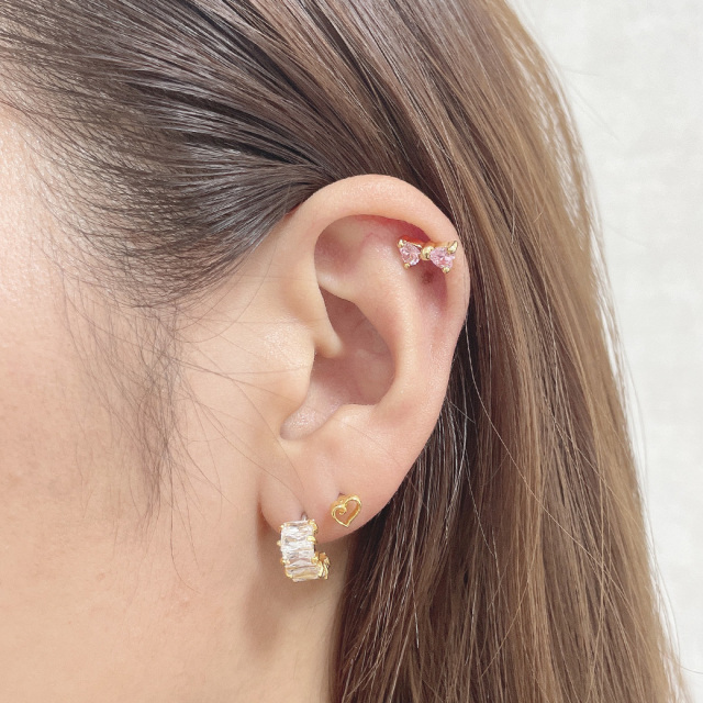16G14G］大人可愛い♪GOLDキュービックリボン軟骨ピアスボディ
