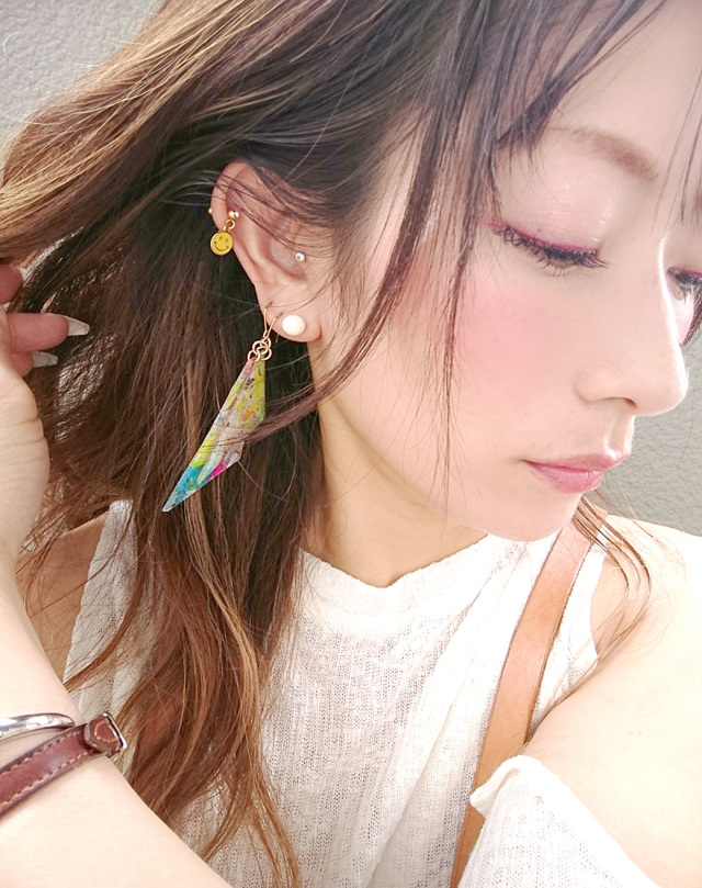 14G 16G ］ミルキー で優しいカラーにGOLDを効かせた愛らしい スマイル