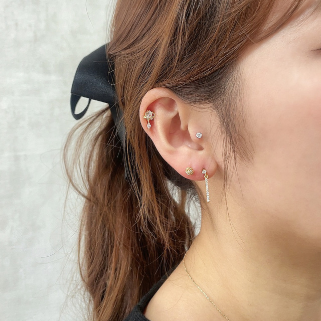 スティックデザイン。流れるラインで繊細に大人っぽく仕上げて♪軟骨