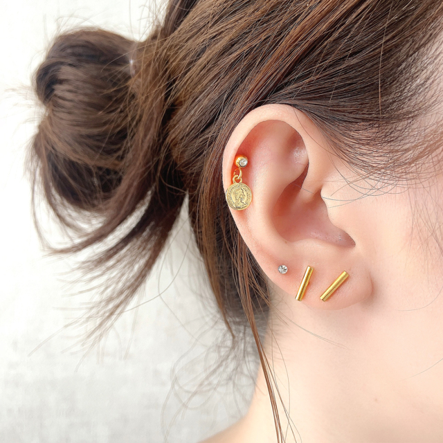 【55】ピアス おまとめ3点 55】ピアス おまとめ3点 ciite' ピアス ミニねじれ3連フープ