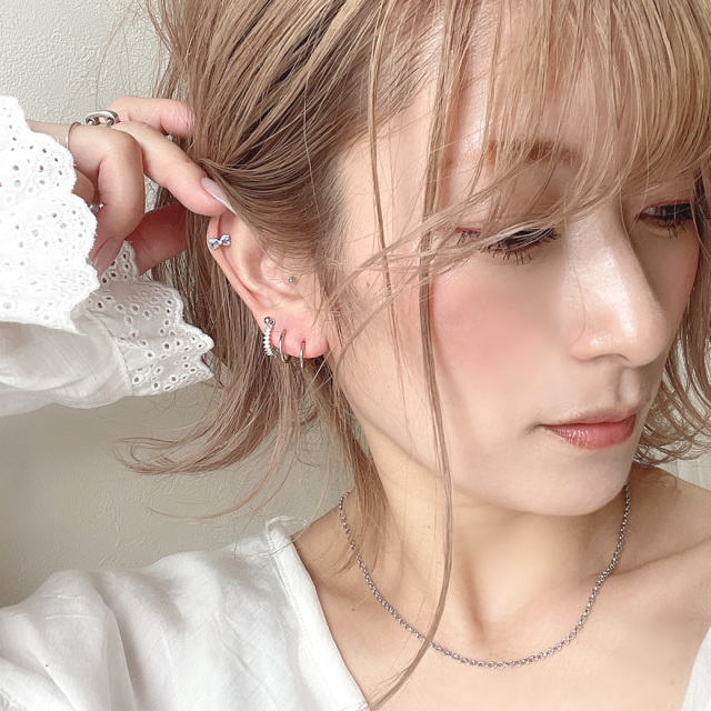 14G 16G ］程よいサイズ感が上品 で愛らしい リボン モチーフ軟骨