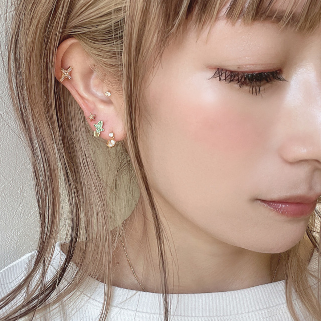 14G 16G ］シンプルだけど耳元の印象が深まる 立体スクエア