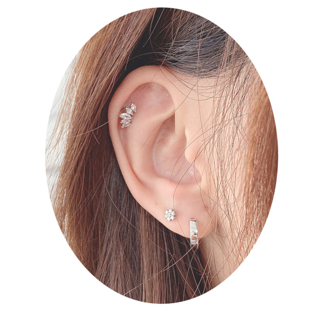 14G 16G］控えめなサイズが愛らしい存在感。リーフ キュービック