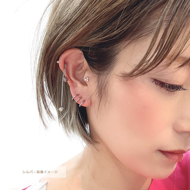 ⌘Grin⌘ 　超集中力＆CHANELチャームピアス シャネル 公式サイト：CHANEL.COM - ファッション | CHANEL シャネル