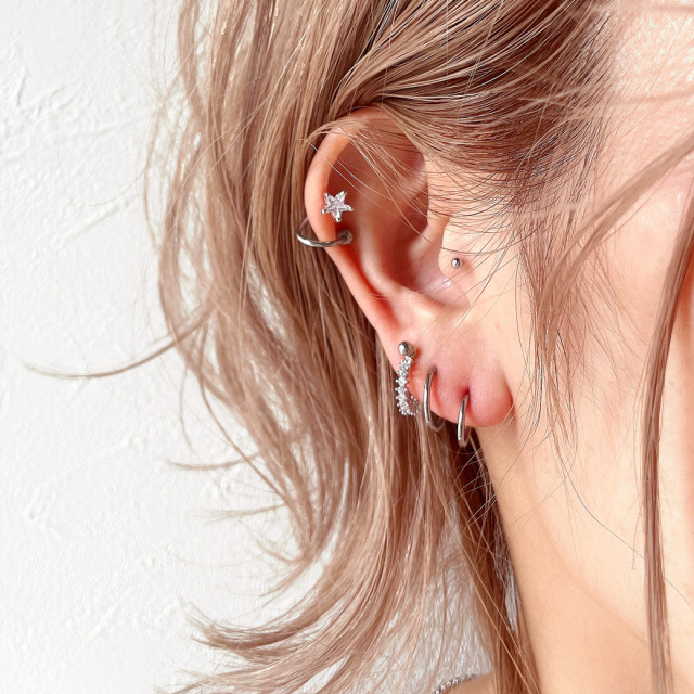14G 16G ］お洒落の鮮度をあげる。キュービックジルコニアスター  