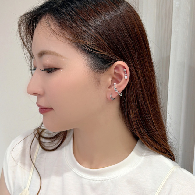 14G 16G ］イヤーカフ 風デザイン ブルー が涼しげで洗練された印象に