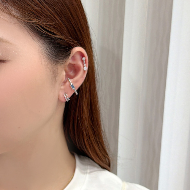 14G 16G ］イヤーカフ 風デザイン ブルー が涼しげで洗練された印象に
