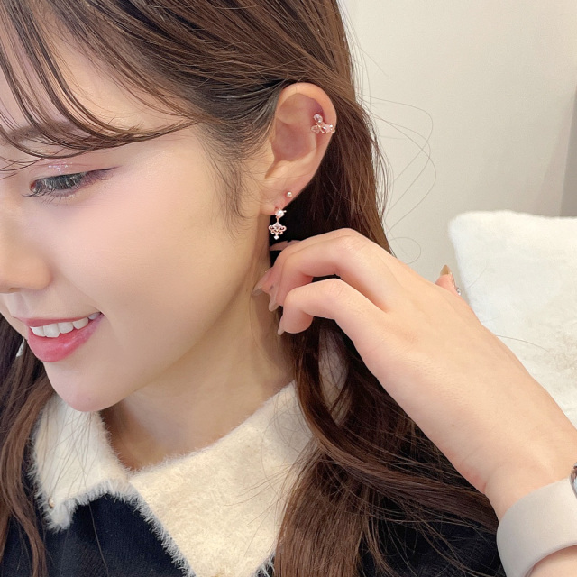 14G 16G ］揺れる度にキュービック とパール が大人の女性を演出