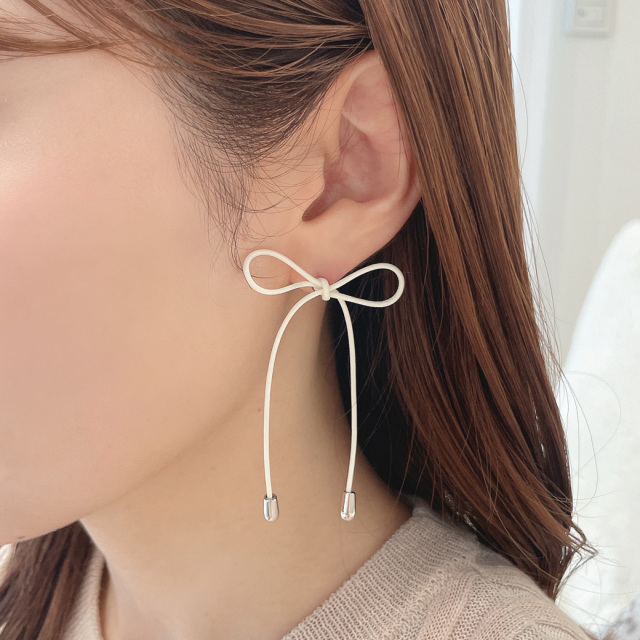 両耳セット ピアス 耳元に映える存在感 大人可愛い リボンピアス 0685