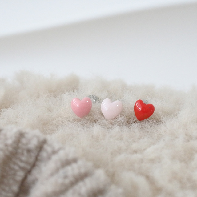 16G ］ つるんと可愛いちびちびハート heart ストレート 軟骨ピアス