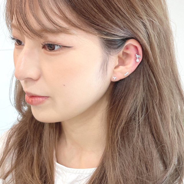 14G 16G ］華奢なデザインが大人可愛いリボン ×ゆらゆら揺れる 雫型 1