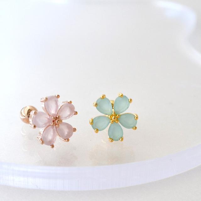 14G 16G ］透明感のあるキュービック が繊細に輝く大人可愛い フラワー