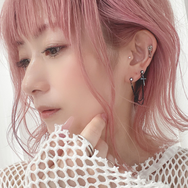 14G16G］2つのホールを繋ぐチェーン☆スタイリッシュメタルクロス軟骨