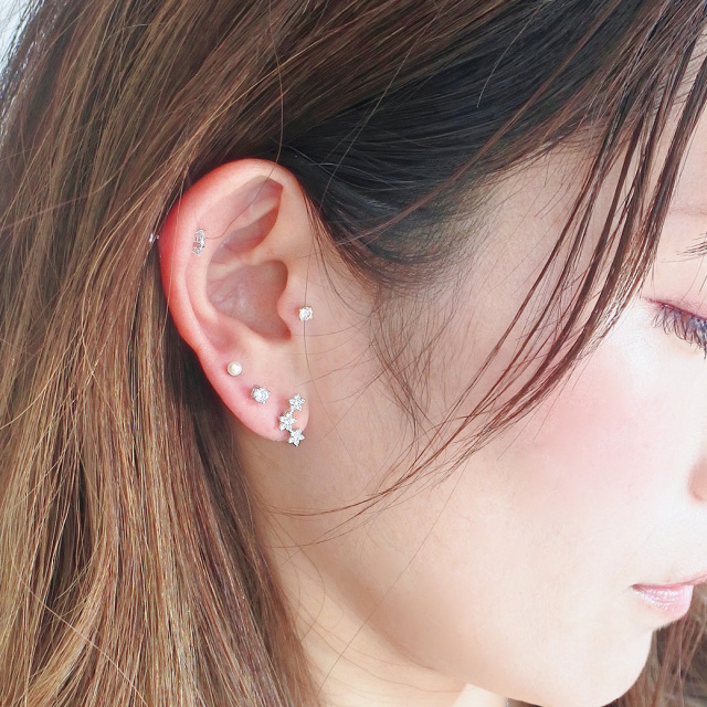 ZUNI フラワー ピアス 3連