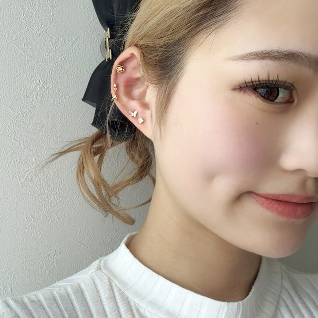 14G 16G ］小さくて繊細なクローバー ジュエル がフェミニン コーデ に
