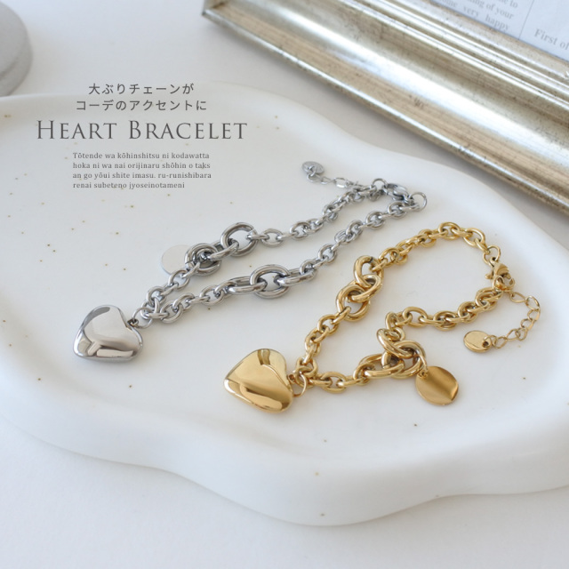 オールステンレス素材が嬉しい！大ぶりチェーンがコーデのアクセントに