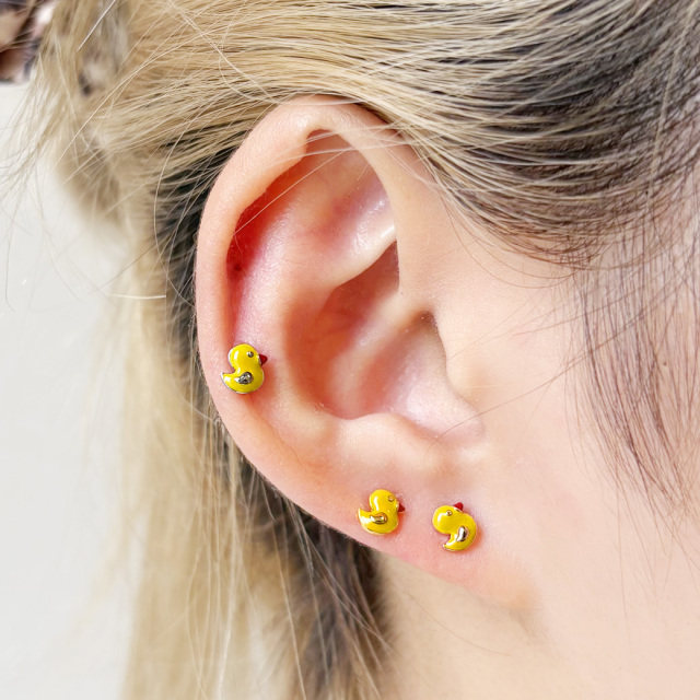 16G ］ちょっぴりユニークな遊び心満点！黄色のアヒル モチーフ