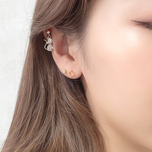 16G 14G ］ネコ のモチーフ 猫 チャーム 軟骨ピアス ねこ cat