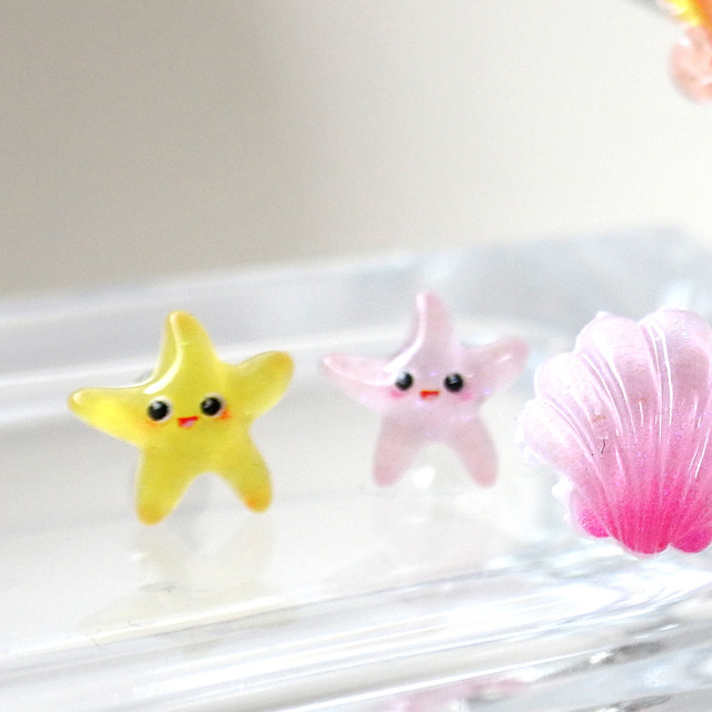 イルカモチーフピアス 16G ］ ぷっくり可愛い♪ 透明感のある イルカ モチーフ 海の