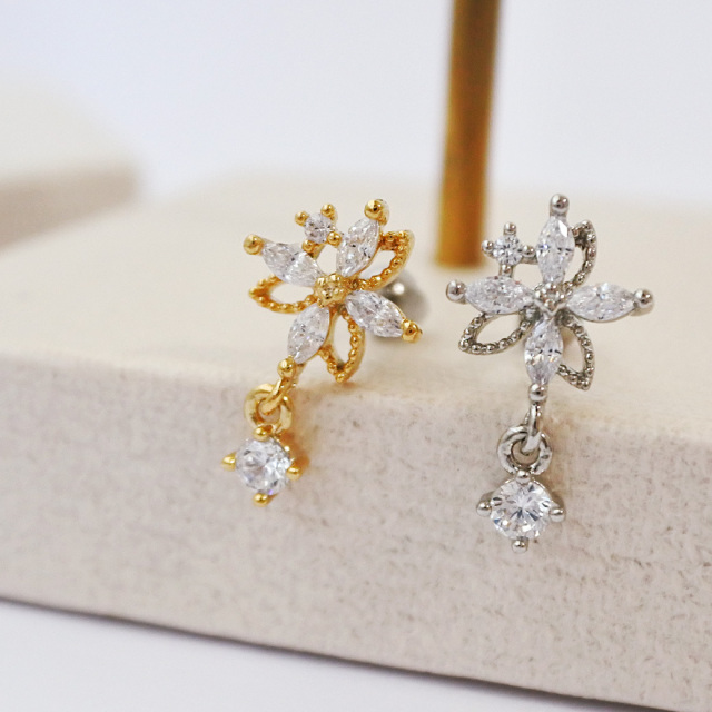 14G 16G ］繊細な フラワー×ゆらゆら揺れる一粒 CZ デザイン