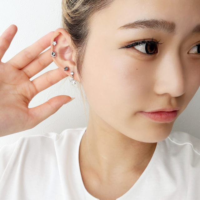 14G 16G ］横から見ても可愛い立体感☆キュービックジルコニア スター