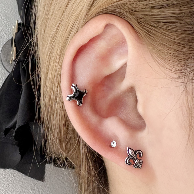 16G］コーデにスパイスを効かせる ブラック トラガス ラブレット ユニ