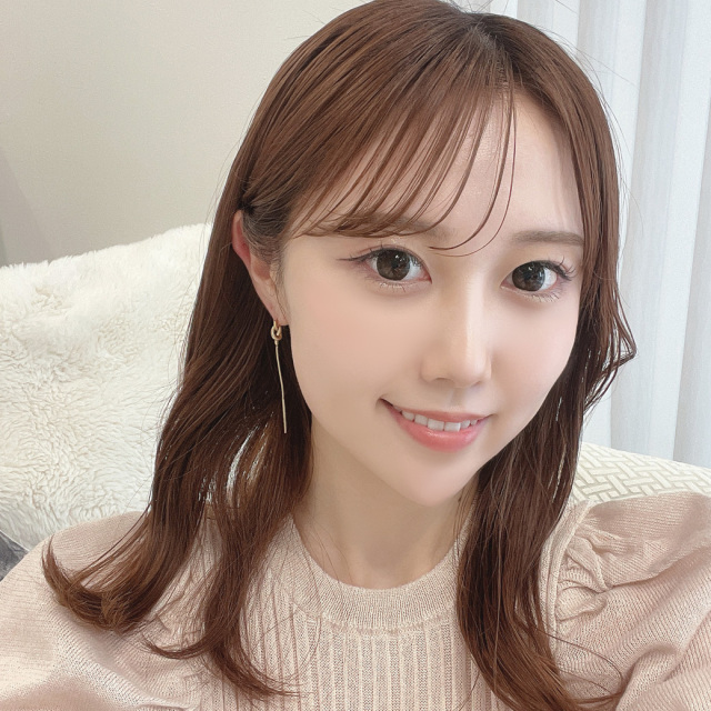 両耳セット ピアス 結び目デザインが大人可愛い 耳元でゆらゆら