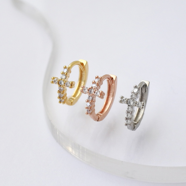 新作 ◆ ana luisa キュービックジルコニアフープピアス 送関込 新作 ◇ ana luisa キュービックジルコニアフープピアス 送関込