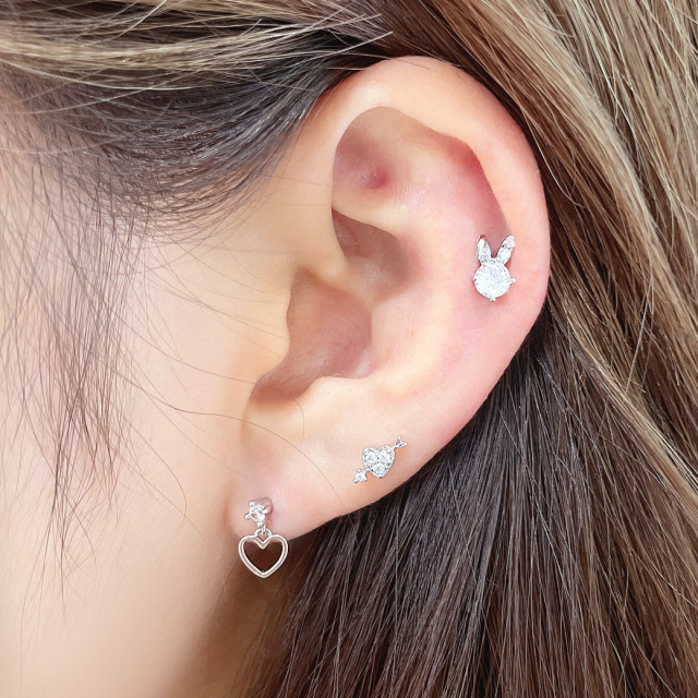 14G 16G ］動く度に揺れるメタルオープンハート heart チャーム 軟骨