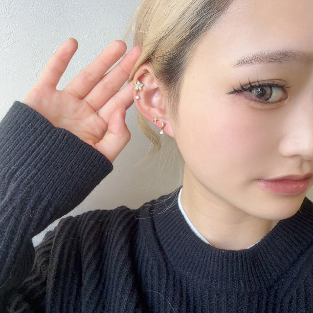 14G 16G ］立体に重なり合う花びら透明感あるキュービック が洗練され