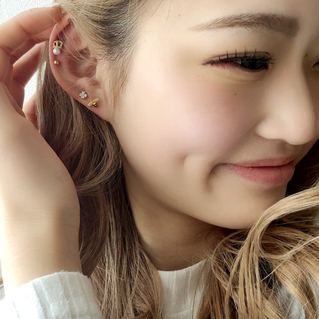14G 16G ］大人かわいい遊び心♪王冠 のモチーフにパールデザイン