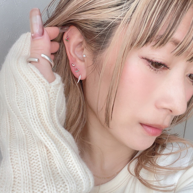 18G ］ワンタッチで簡単装着♪ シンプル キュービックジルコニア 輝く