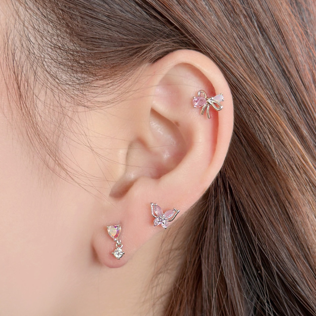 14G 16G ］耳元に甘さと透明感をプラス淡いピンク がうるっと輝く