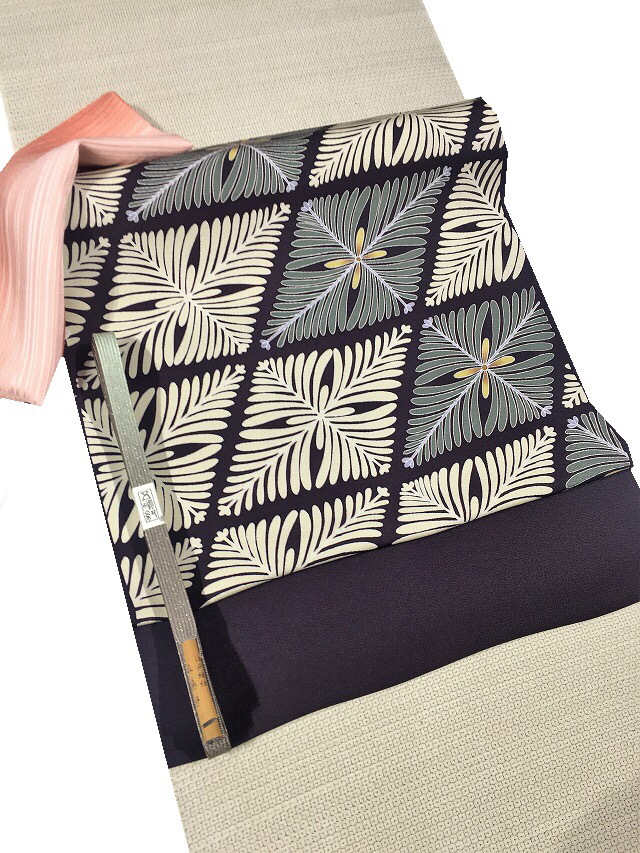 舞ちゃん様　　　　　正絹　紬　モダンなデザイン　若松菱の市松模様　染め紬 正絹 紬 モダンなデザイン 若松菱の市松模様 染め紬