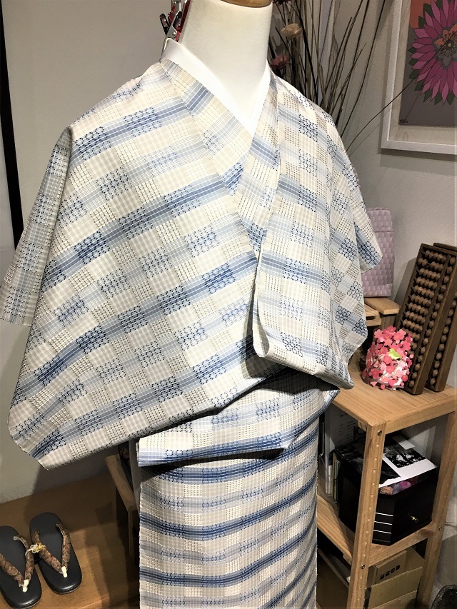 与那国花織 ｜街中にも溶け込む洗練された装いを。藍染｜着物セレクト