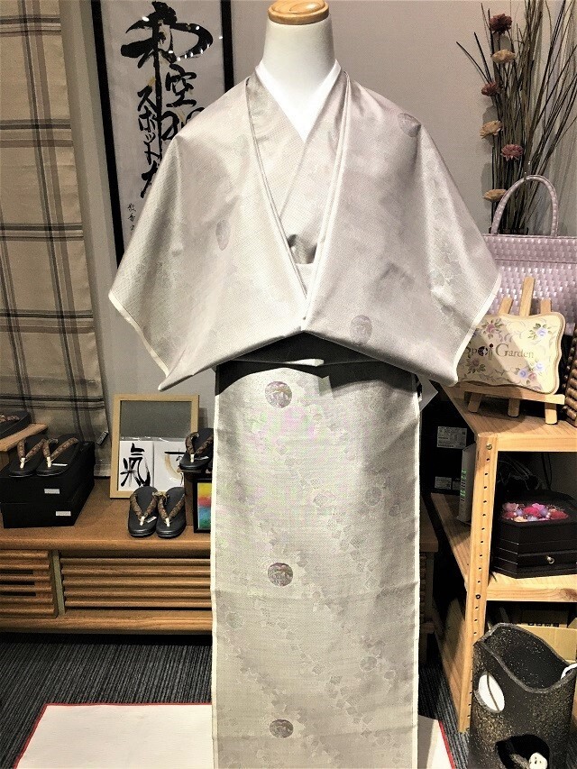 大島紬 龍郷柄 菱 花模様 泥染 小紋 着物 073w p｜Yahoo!フリマ