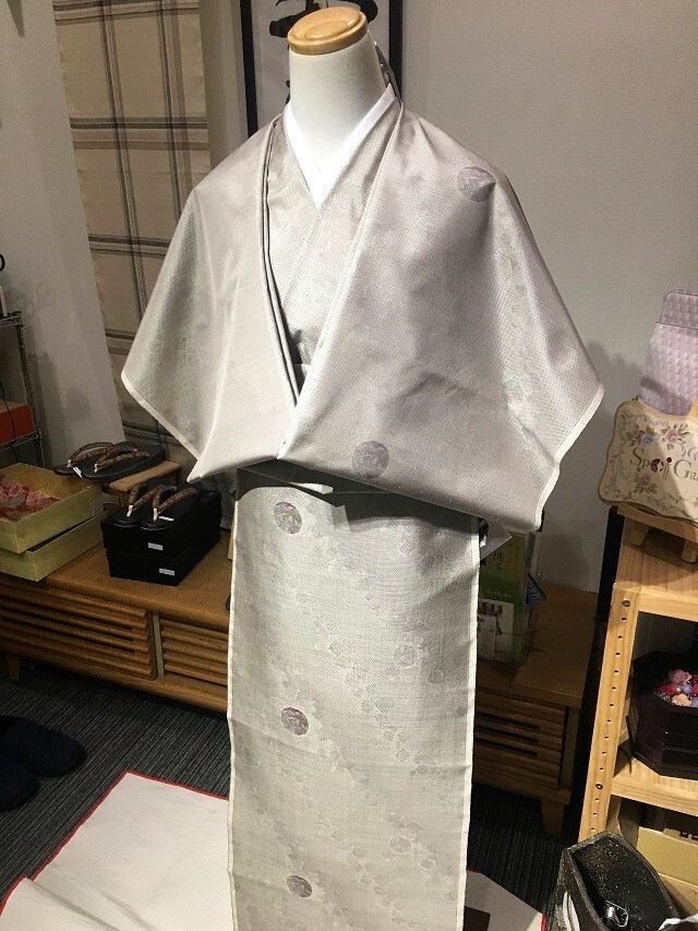 本場大島紬 蝶の丸 都喜ヱ門 着物