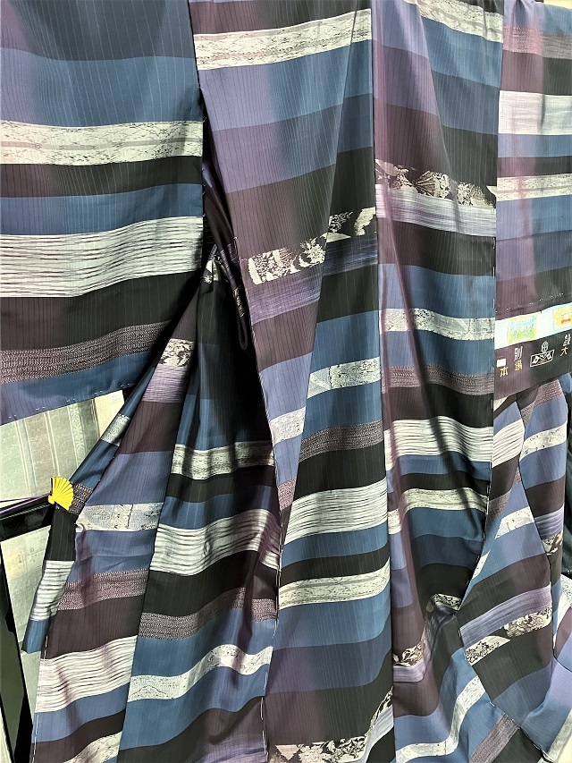 a*7様 ★本場越後大島　手織り古代染色本草木染　紬　バッグ　紬の洋服　布細工 ☆本場越後大島手織り古代染色本草木染紬バッグ紬の洋服布細工美品☆