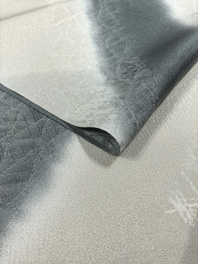 丹後紋意匠縮緬 帯揚げ|立涌文様 手染め斜め取り グレー濃淡
