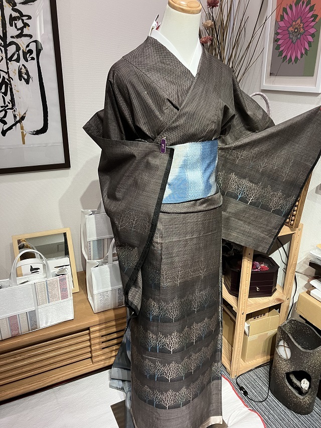 本場大島紬 絣絵羽 滅多にお目にかかれない希少品｜着物セレクト専門店  