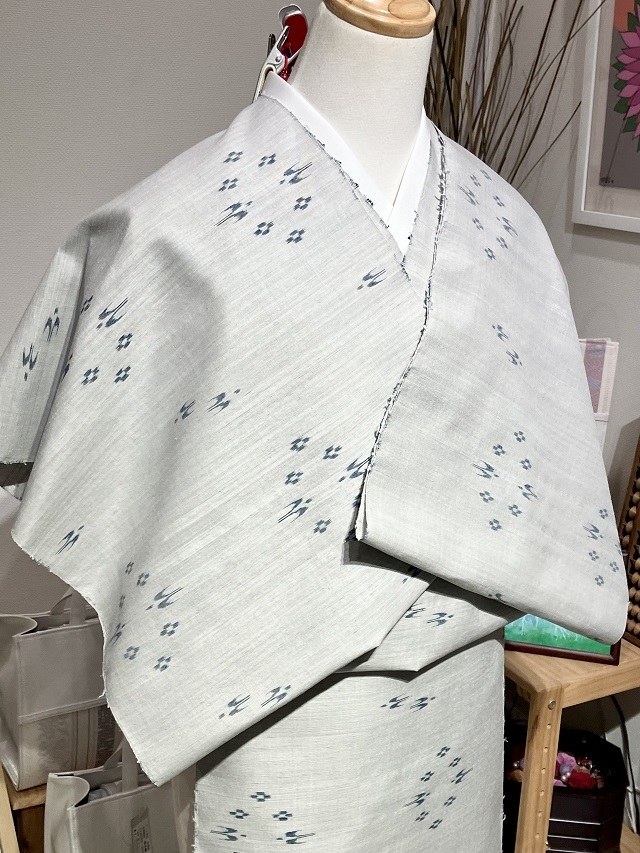 久米島紬 重要無形文化財指定技術 ユウナ染 手織り絣 トゥイグァー×ジンダマ|着物セレクト専門店スポットガーデン