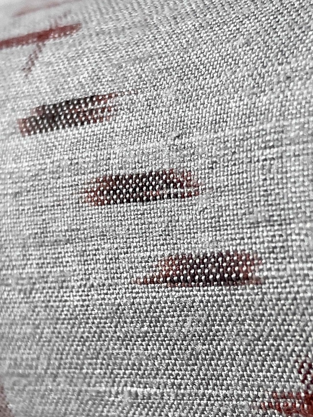 美しいキモノ掲載 久米島紬 重要無形文化財指定技術 ユウナ染 手織り